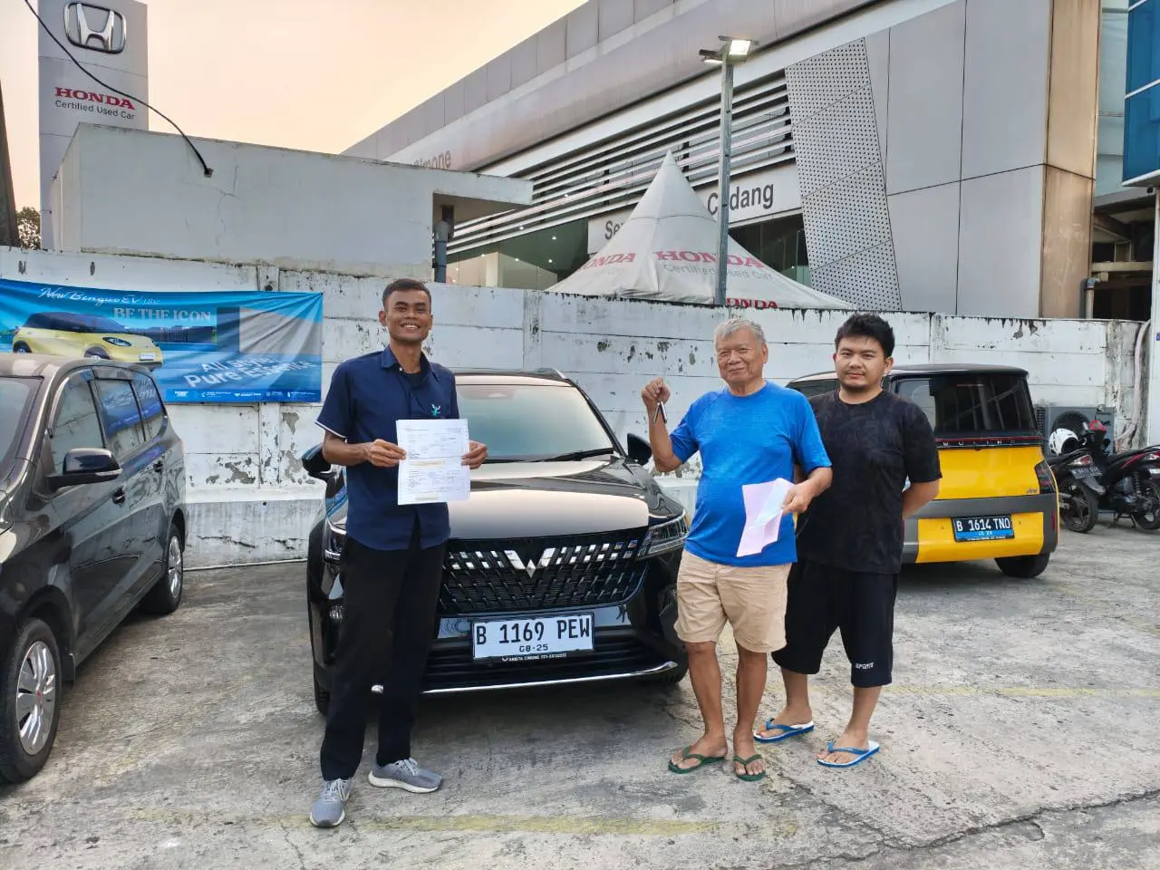 Serah Terima Wuling Alvez - Tangerang