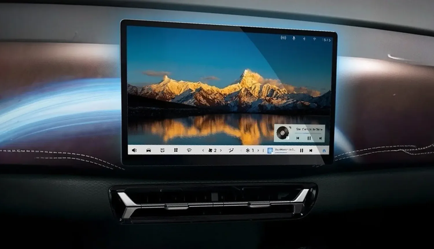 Layar head unit Wuling Darion menampilkan antarmuka Ling OS dan pemutar musik