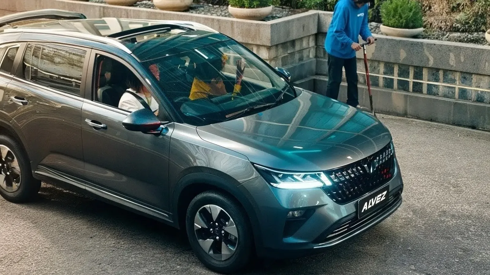 Wuling Alvez CE vs EX: bedanya apa, dan mana yang pas buat Anda?