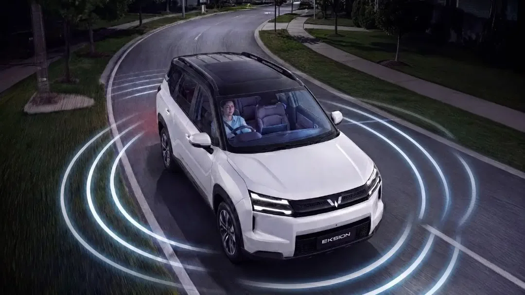 Beda cruise control dan adaptive cruise control: mana yang benar-benar menjaga jarak