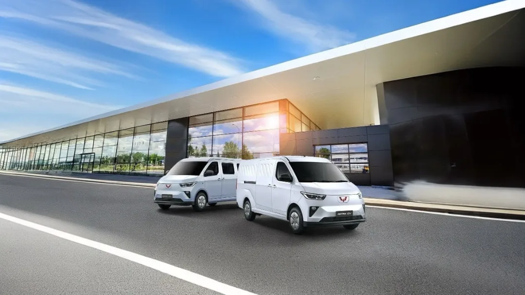 Mitra EV Blind Van vs Minibus: pilih yang mana untuk usaha Anda?