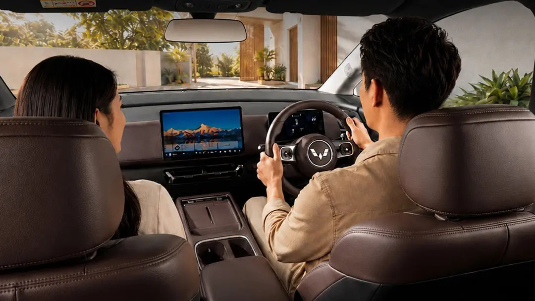 Baris pertama Wuling Darion dengan layar kontrol 12,8 inci dan kamera 360